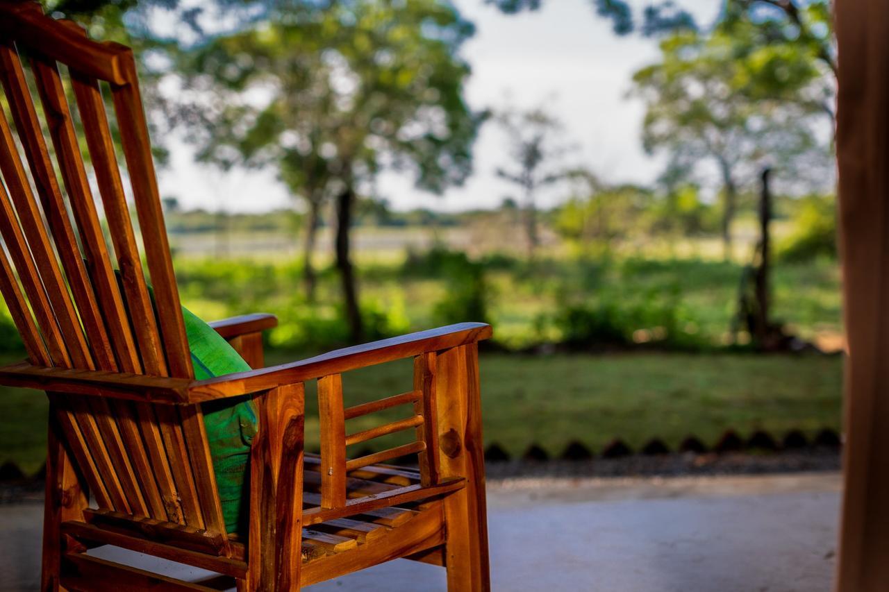 Tranquil Wild Villa Tanamalwila Exterior photo